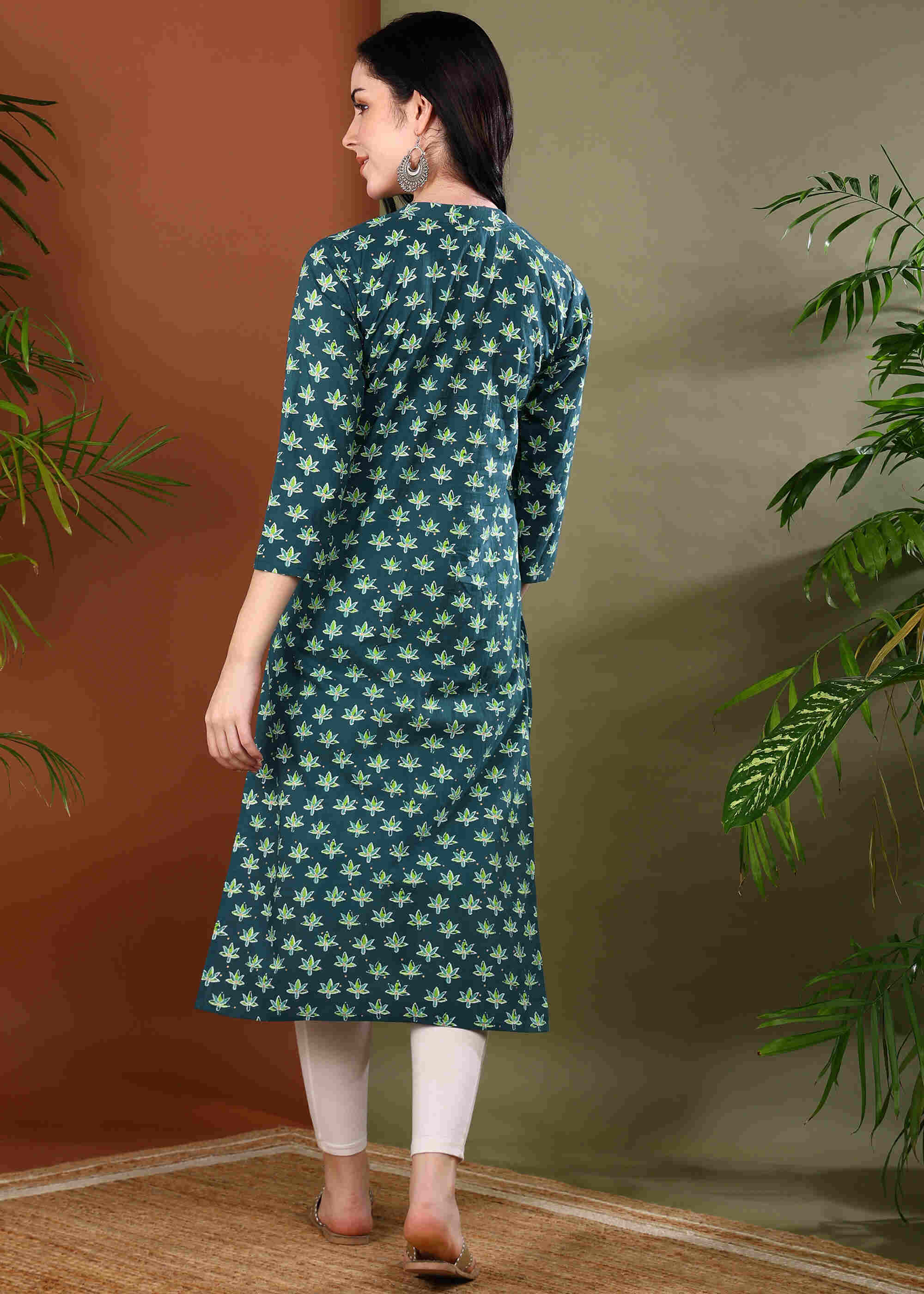 Women Handmade Floral Pure Cotton Straight Green Kurta (W1573)