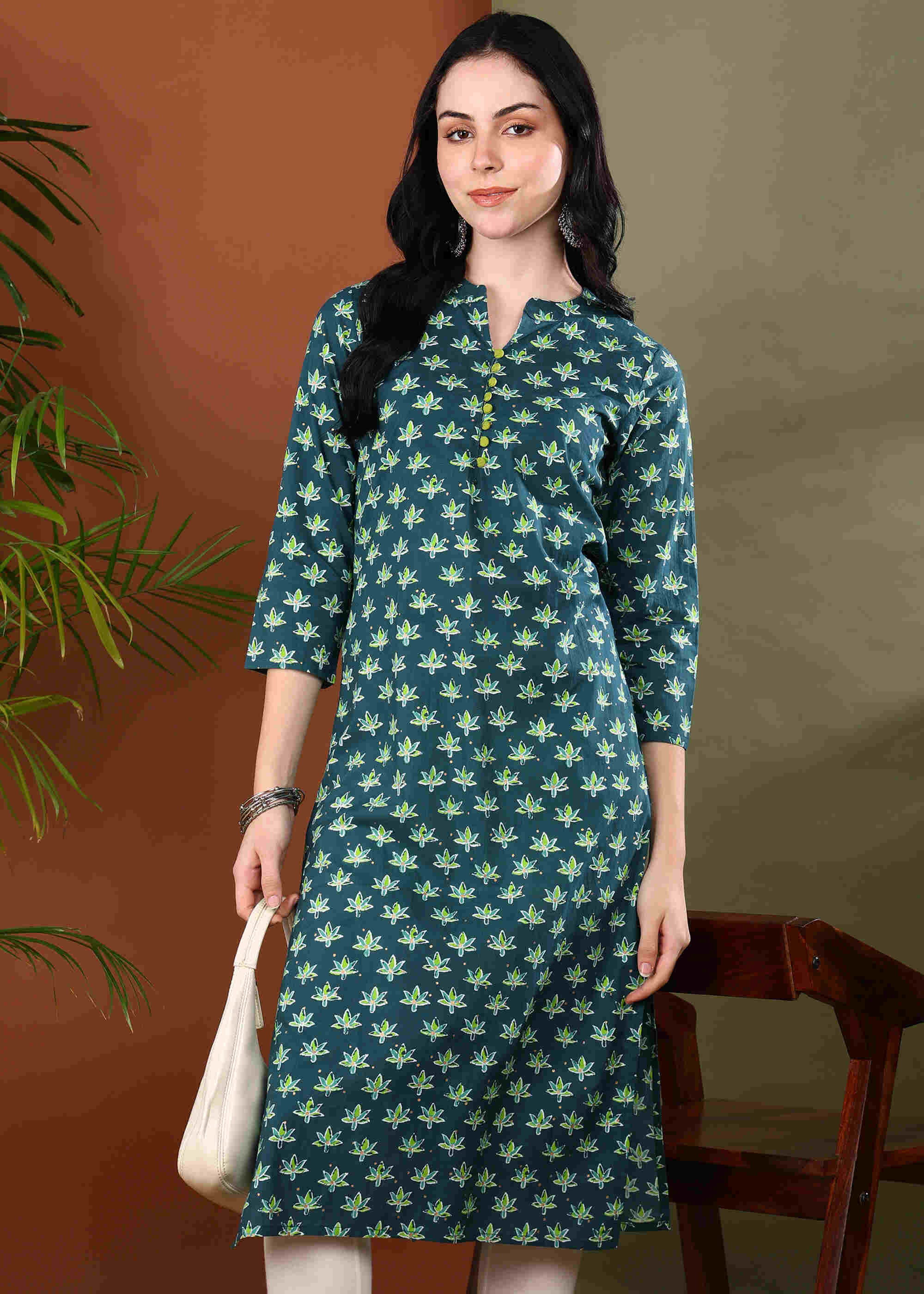 Women Handmade Floral Pure Cotton Straight Green Kurta (W1573)