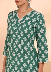 Women Handmade Floral Pure Cotton Straight Green Kurta (W1575)