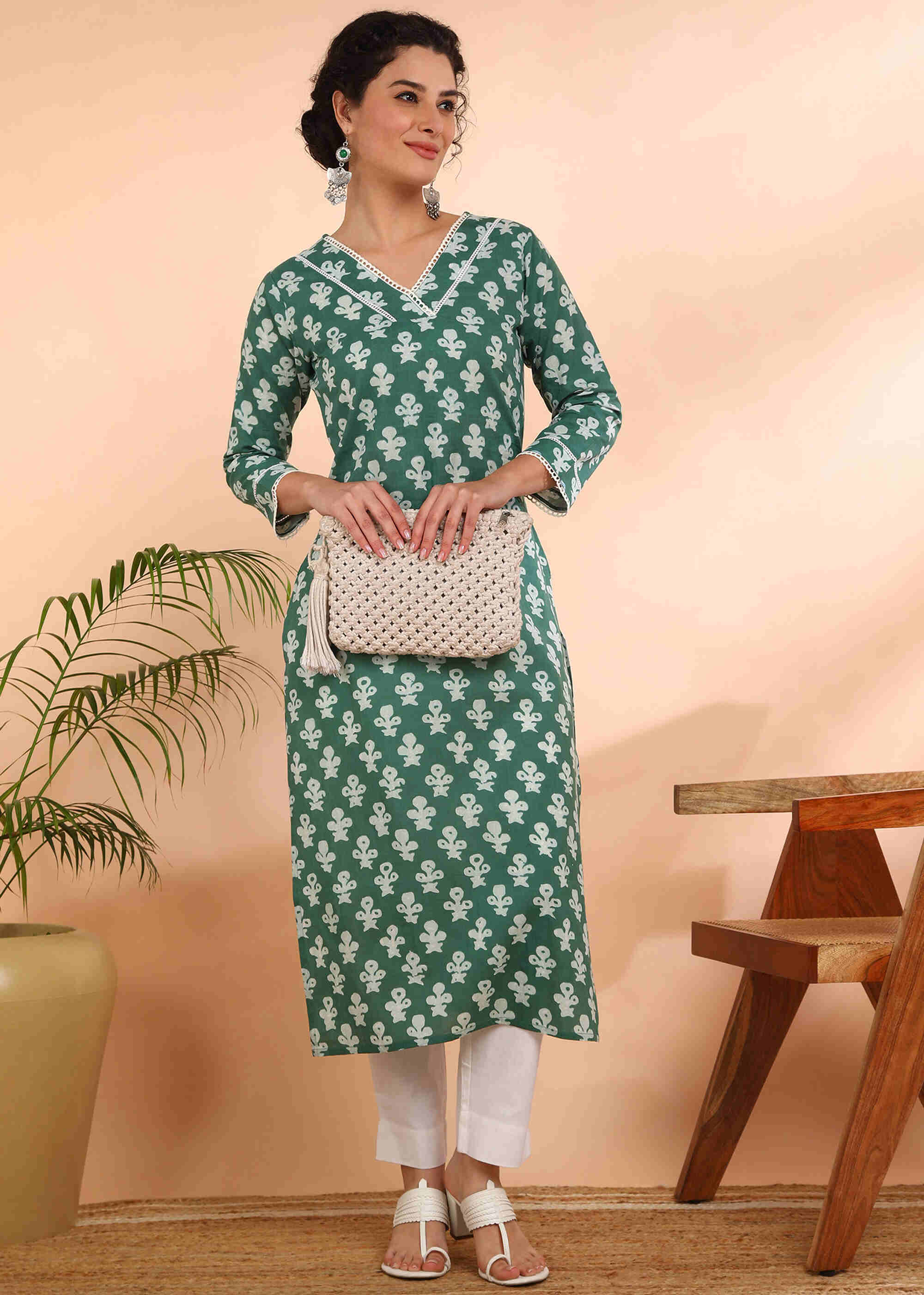 Women Handmade Floral Pure Cotton Straight Green Kurta (W1575)