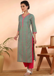 Women Handmade Floral Pure Cotton Straight Dark Green Kurta (W1577)