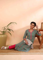 Women Handmade Floral Pure Cotton Straight Dark Green Kurta (W1577)