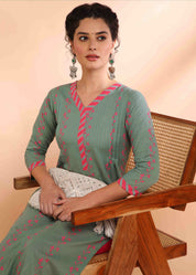 Women Handmade Floral Pure Cotton Straight Dark Green Kurta (W1577)