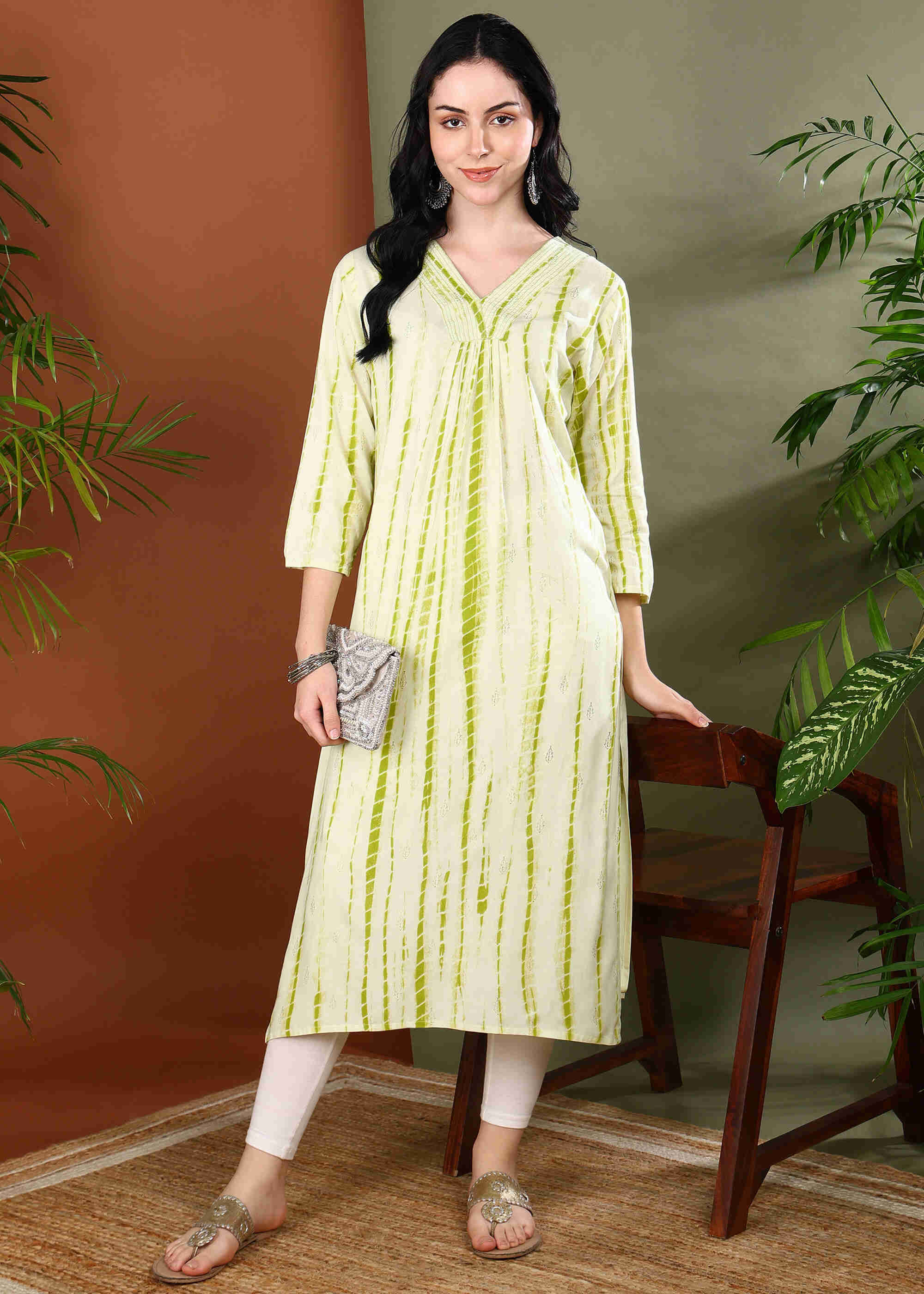 Women Handmade Striped Pure Cotton Straight Light Green Kurta (W1590)