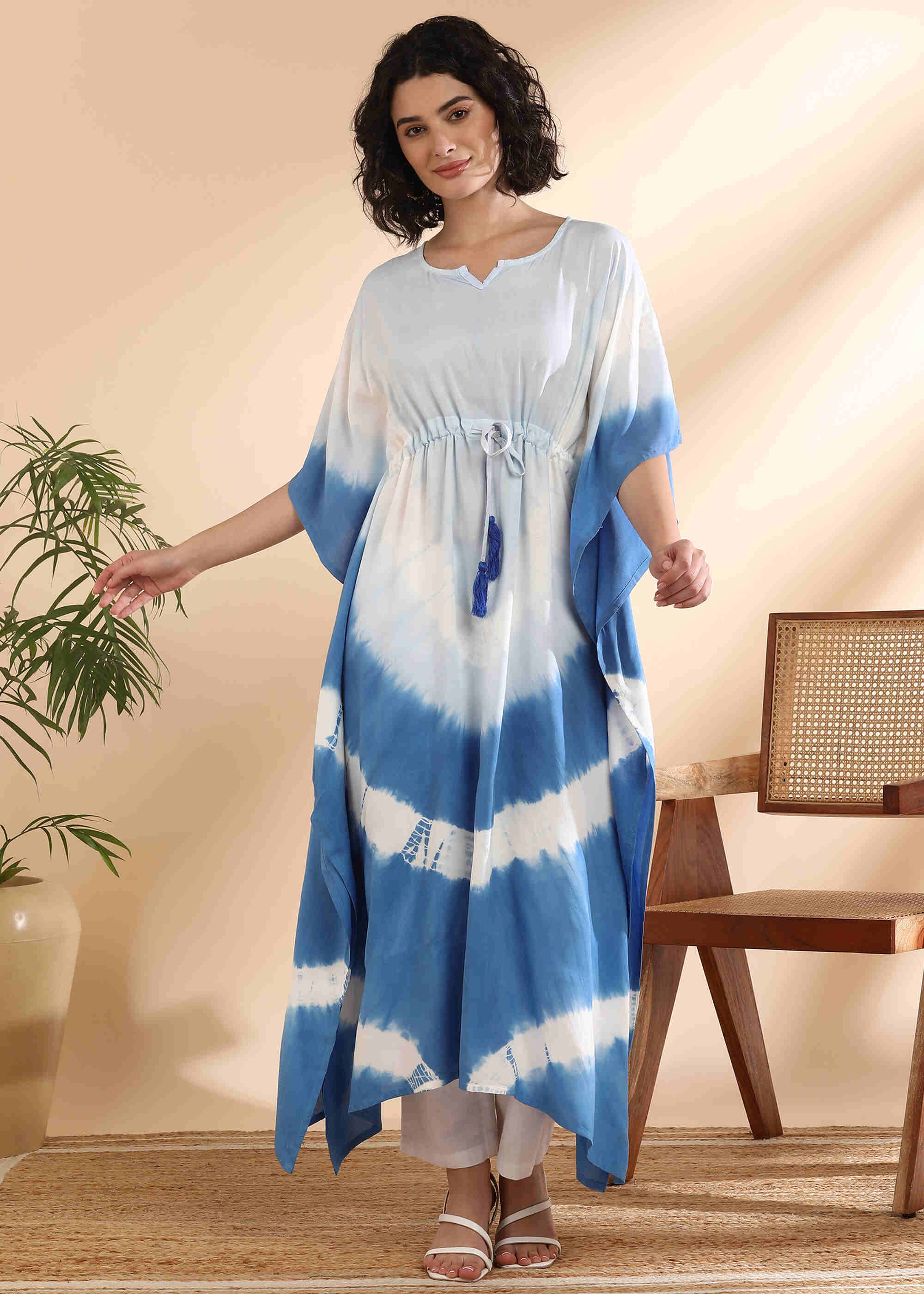 Women Handmade Tie-Dye Rayon White Blue Kaftan (W1650)