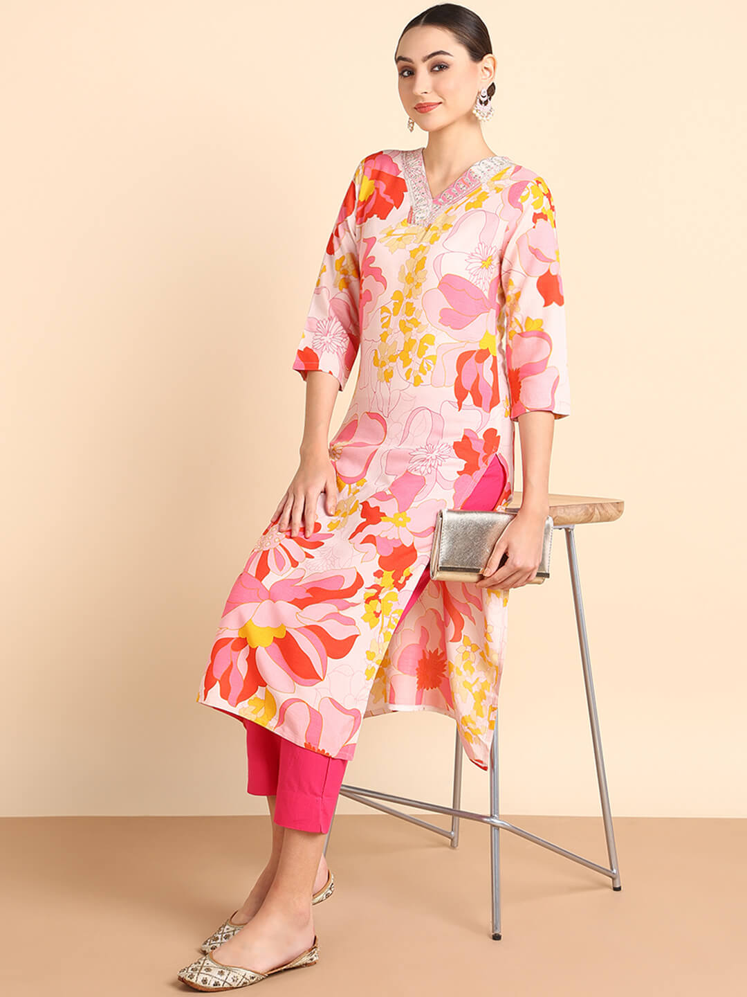 Women Embroidered Printed Rayon Straight Kurta (W1502)