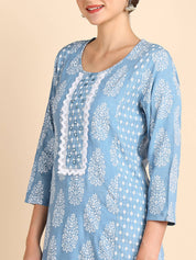 Women Embroidered Printed Rayon Straight Kurta (W1507)